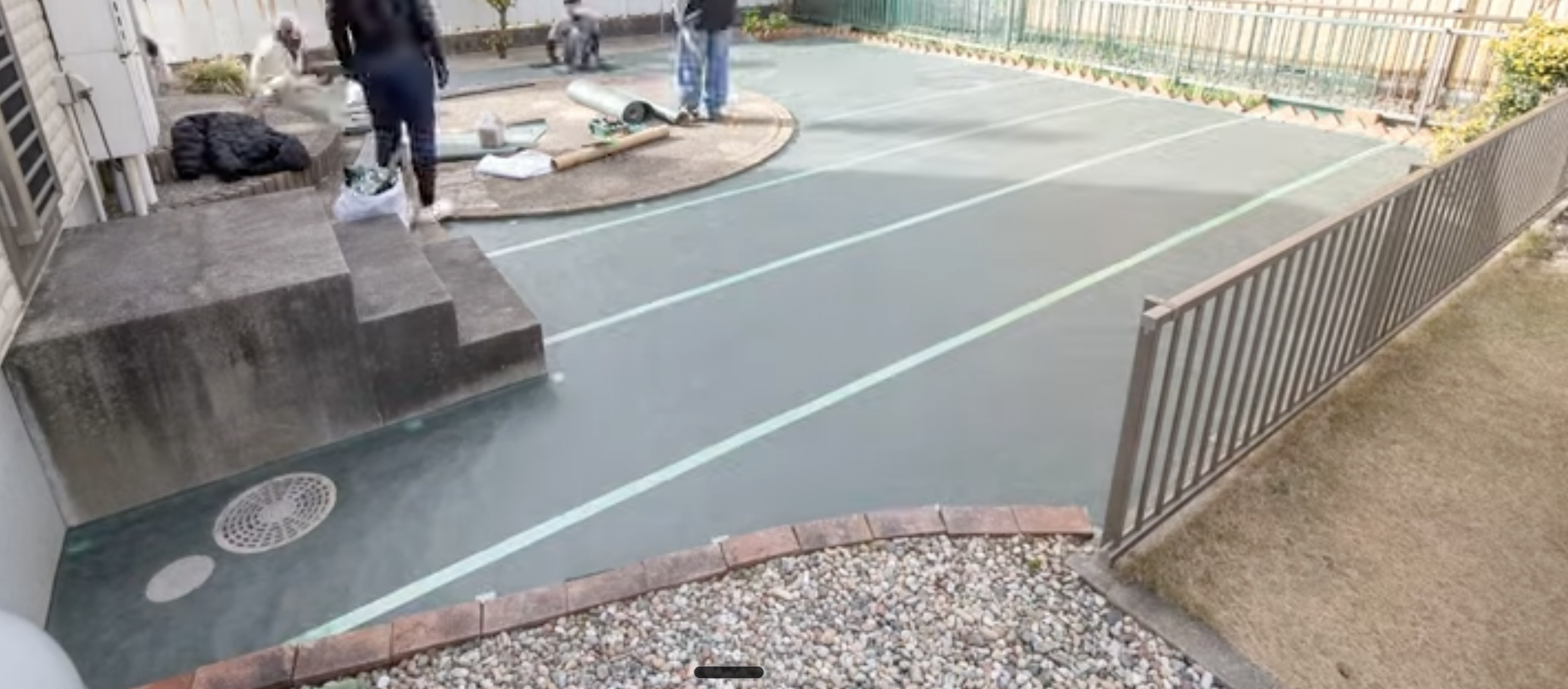 人工芝のDIYで防草シートが必須の3つの理由